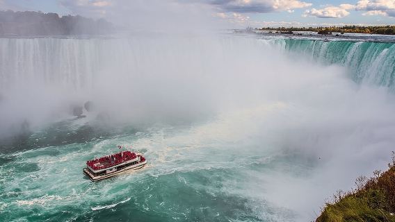 Tour di gruppo approfondito da Toronto alle Cascate del Niagara con opzione in barca