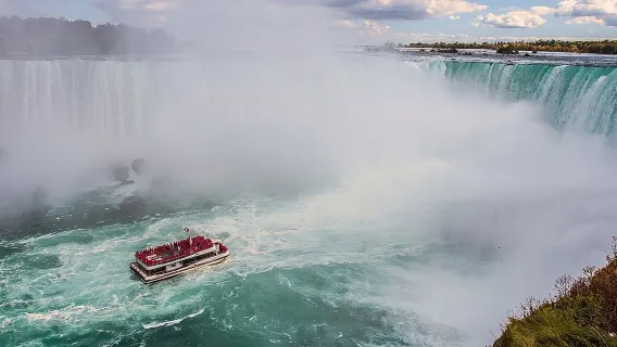 Toronto to Niagara Falls In-Depth Small Group Tour w/Boat Option