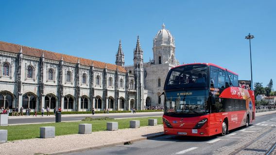 Lisbona: autobus e barca sali e scendi con biglietto per l'Oceanario