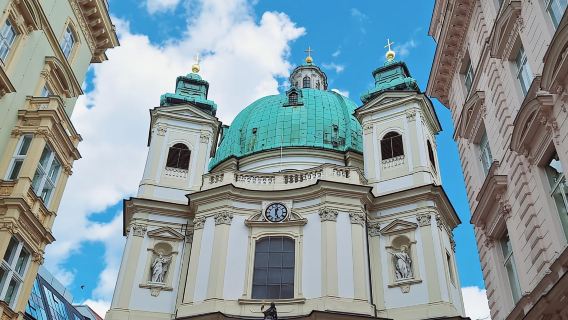 Vienna: Small Group Guided Walking Tour of City Highlights