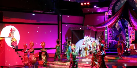 清邁:奇蹟卡巴萊表演連私人接送