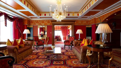 Inside Burj Al Arab Iconic Tour in Dubai (Mocktail/ Golden Cappuccino/ UMA Lounge/ Dining Optional) 8
