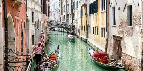 威尼斯私人貢多拉之旅:探索隱秘運河與景點