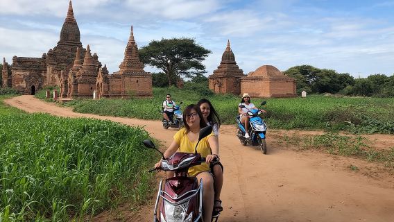 Ganztägige private Stadtrundfahrt in Bagan mit dem E-Bike und Abholung