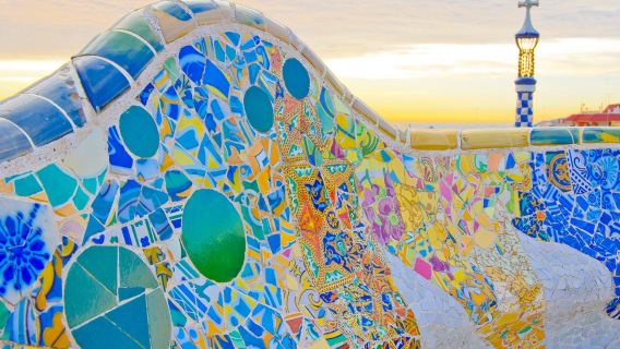 Barcelona in één dag: Sagrada Familia, Park Guell & Oude Stad met hotelophaal