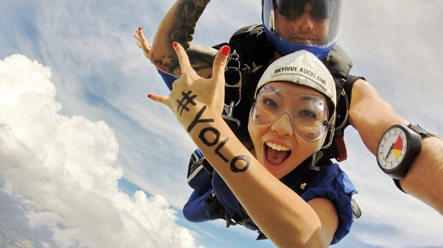 成都洛帶跳傘旅遊 四川成都洛帶龍泉跳傘基地4500米雙人高空跳傘【4500米自由落體+專業高清攝像+視頻剪輯】