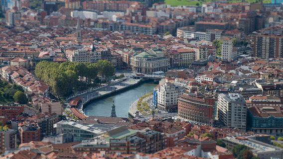 Bilbao Private Walking Tour with a Local