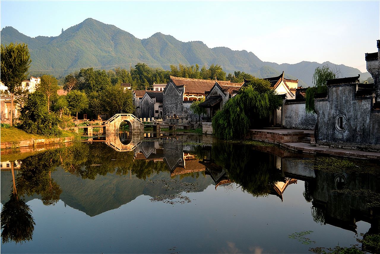 ทัวร์ 1 วัน จองคํา + อาคารดิน + ถนนเก่า + ซีซีหนาน ที่หวงซาน มณฑลอานฮุย บริการได้ทั้งภาษาไทยและอังกฤษ