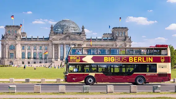 Big Bus Berlin Hop-On Hop-Off Sightseeing Tour & Currywurst