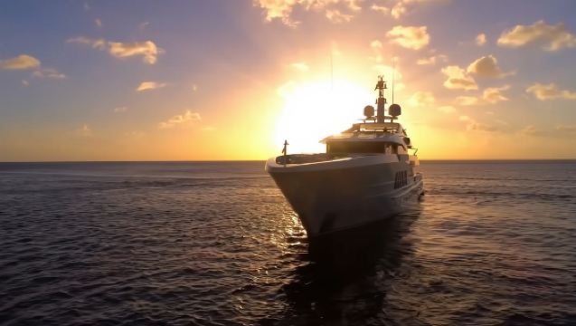 豪華遊艇包船出海～支援生日求婚、海釣、商務接待等場景用船需求