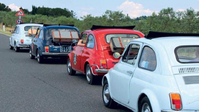 Private Vintage FIAT 500 Ride in the Tuscan Hills with Tasting
