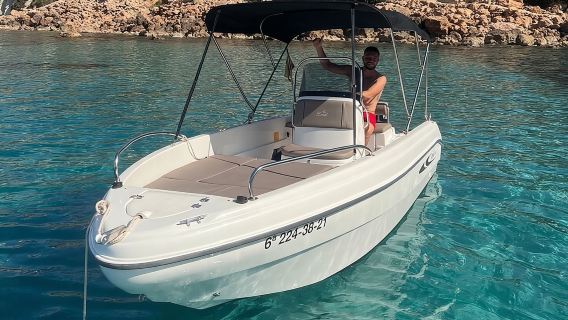 2 uur bootverhuur in Santa Ponsa zonder vaarbewijs