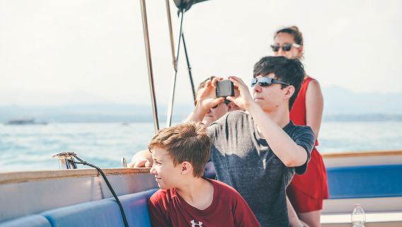 From Verona: Sirmione and Lake Garda Day Tour with Cruise