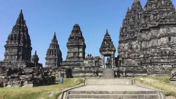 日惹：普蘭巴南寺與鄉村自行車導覽遊