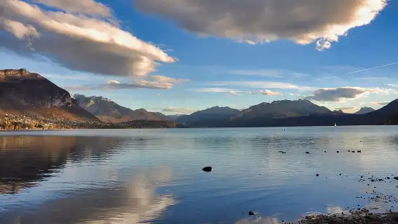 アヌシー：プライベートガイドツアー - 「アルプスのヴェネツィア」を発見