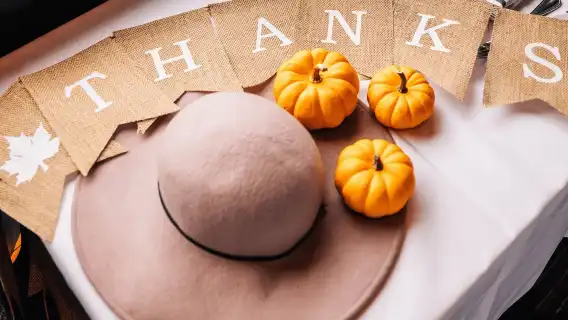 華盛頓特區：感恩節自助午餐河上遊船