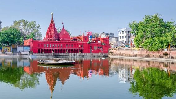 Varanasi : Lawatan Sehari Sorotan Bandar Sehari Penuh & Pelayaran Gangga