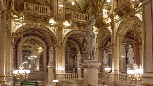 奧地利維也納維也納國家歌劇院+維也納城市公園【中文專車包車出行】