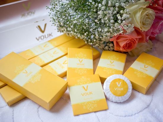 Vouk Hotel Suites - Tap to explore photos
