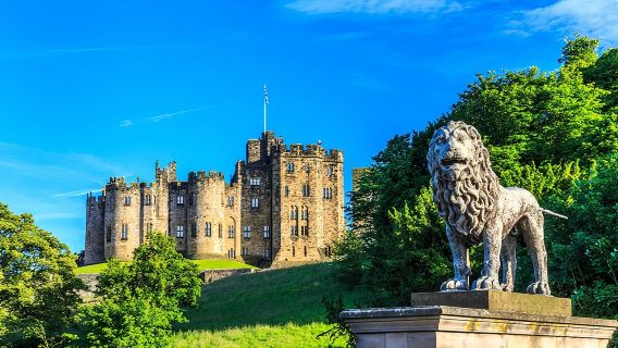 Alnwick Castle + Kelso + Northumberland Coastline one-day tour|Small group tour including admission ticket