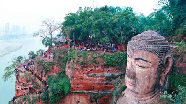 樂山大佛+黃龍溪一日遊(含車費門票+導覽服務+午餐+三環上門接)