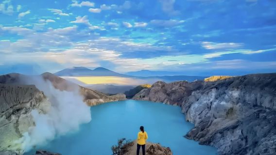 Mount Ijen Crater Trekking Adventure with Blue Fire and Breakfast from Malang | Indonesia
