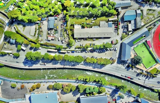 西班牙巴塞隆拿+安道爾+永恆的時間雕塑+安道爾人民廣場一日遊