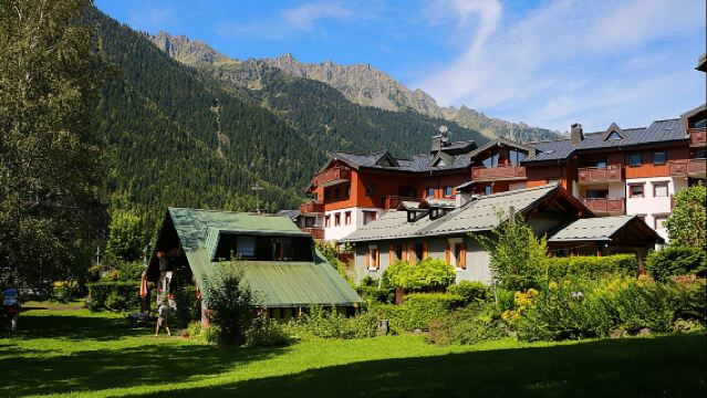 몽블랑과 샤모니 일일 투어(영국인 투어 그룹은 Aiguille du Midi/Glacier Blue Grotto를 선택할 수 있습니다)