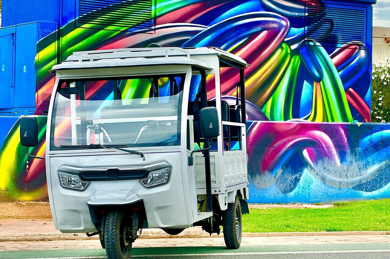 Valencia: tour in tuk tuk