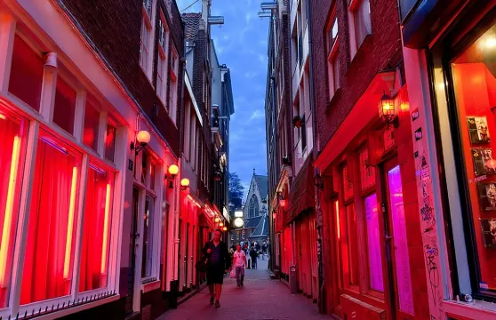 獨立包團：安特衞普的陰暗面