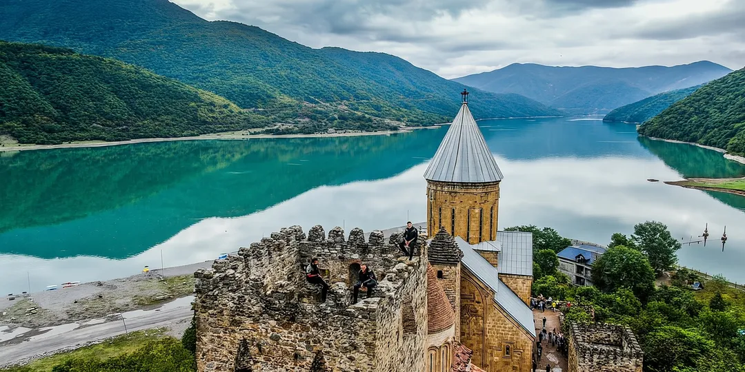 Tbilisi: Kazbegi, Ananuri, Gudauri & Gergeti, Best Day tour