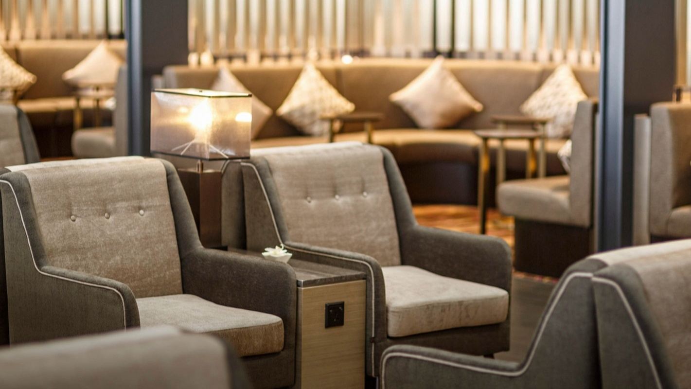 Shanghai Pudong Airport China Eastern Airlines · Plaza Premium Lounge 77 - Plaza Premium Airport Lounge