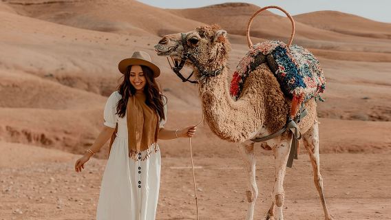 Kamelritt-Tour bei Sonnenuntergang in der Agafay-Wüste ab Marrakesch