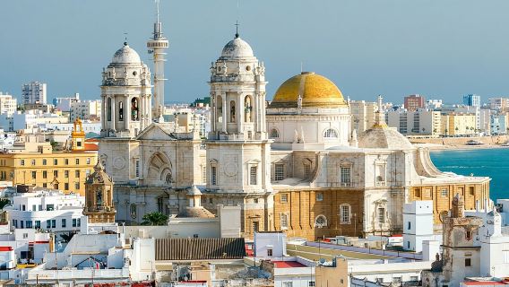 Cadice: tour privato a piedi personalizzato con una guida locale