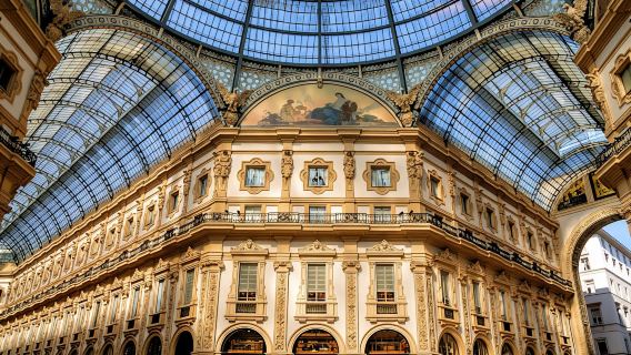 Guided walking tour of Milan highlights in a small group