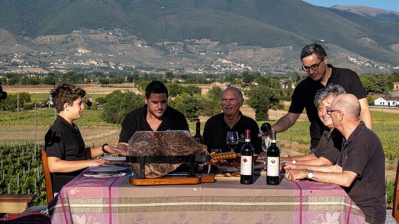 Bere e mangiare: visita al vigneto e alla cantina con degustazione privata