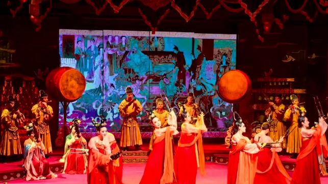 西安大唐芙蓉園+大唐芙蓉園《鼓》一日遊【宮廷燕樂/快速入園】