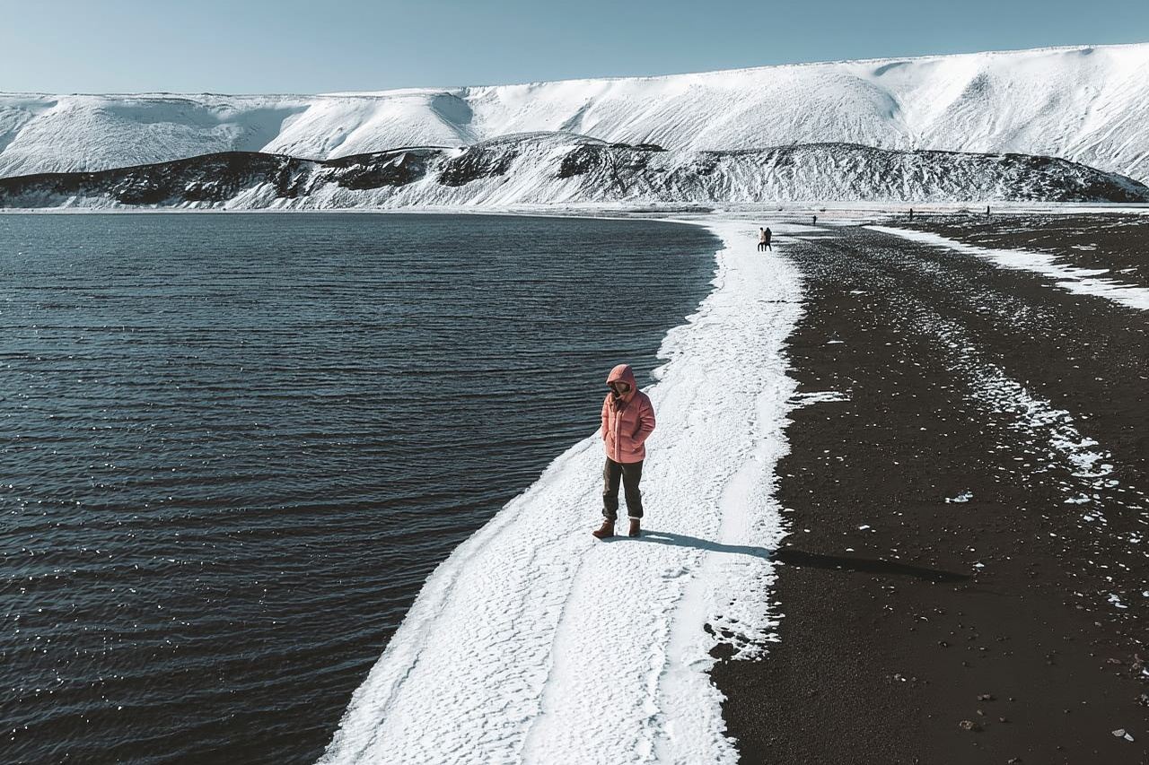 From Reykjavik: Volcanic Peninsula & Grindavik Minibus Tour