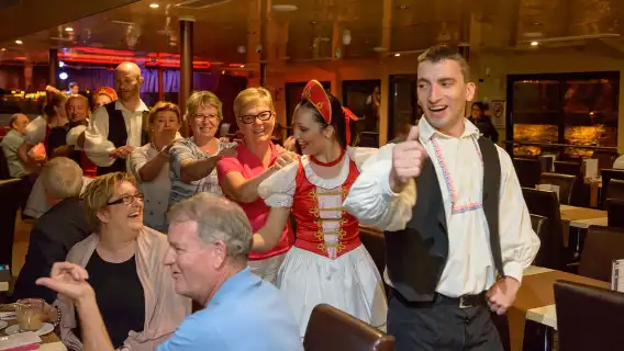 Budapest: Danube Cruise with Folk Dancing and Drinks