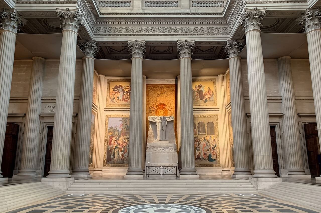 パリ：パンテオン入場券とセーヌ川クルーズ