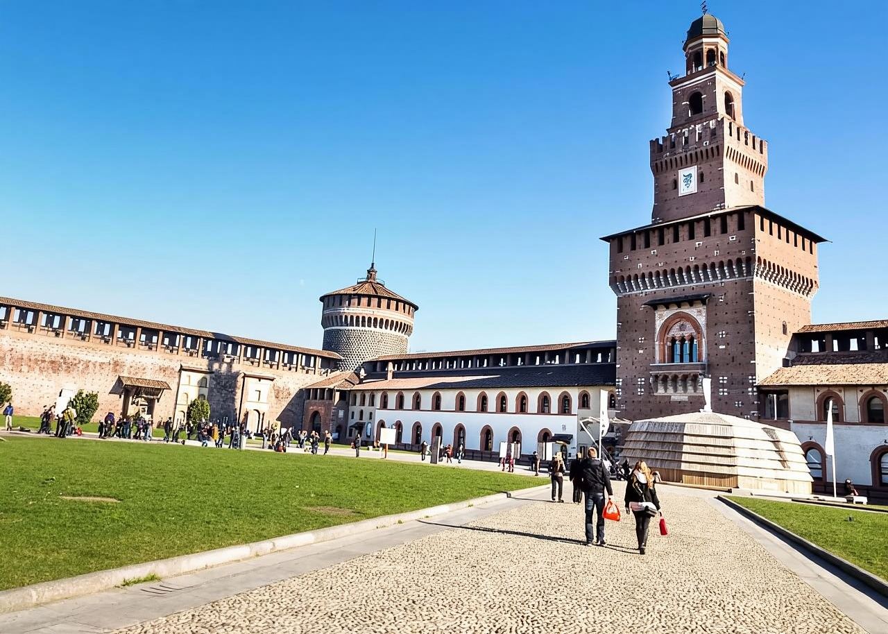 Milan: Sforza Castle and Michelangelo's Masterpieces Tour