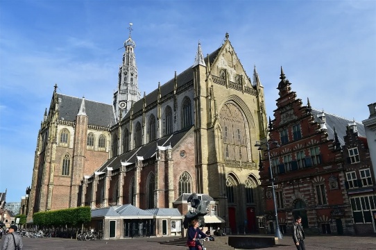Dataran Pasar Haarlem + Muzium Arkeologi Haarlem + Muzium Sejarah Haarlem + Rumah Sakit Jiwa