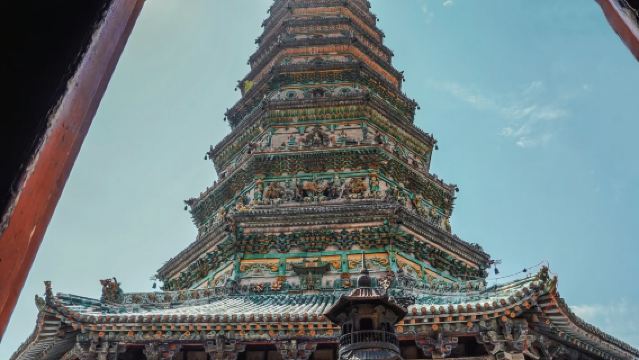 Lawatan Sehari Kuil Guangsheng [Petang * Mengikuti Jejak Perjalanan ke Barat * Menyaksikan Menara Feihong Liuli - Tempat Penggambaran Menyelesaikan Kes Misteri dengan Menyapu Menara]