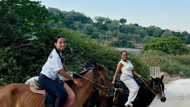 Saranda: Horseback Riding Tour