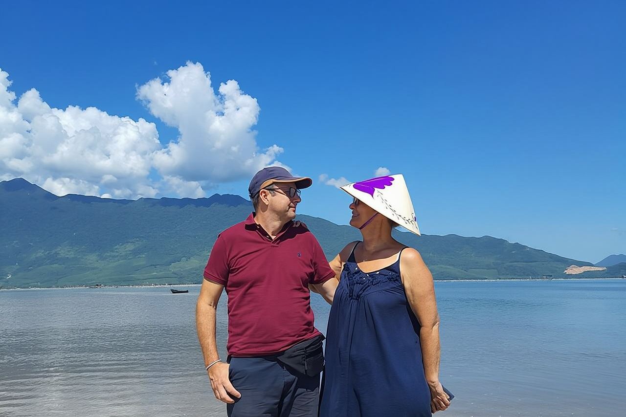 Xe buýt đưa đón từ Huế đến Hội An kèm tham quan