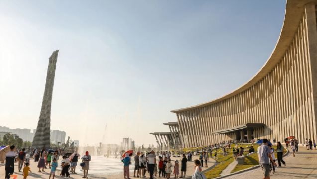 Hanoi: Muzium Sejarah Ketenteraan & Penjara Hoa Lo - Lawatan Bersejarah Berpandu di Hanoi