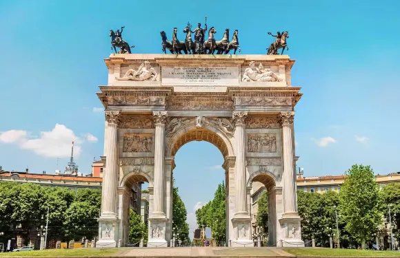 米蘭經典包車：米蘭國際展覽中心+斯卡拉歌劇院+斯福爾扎城堡