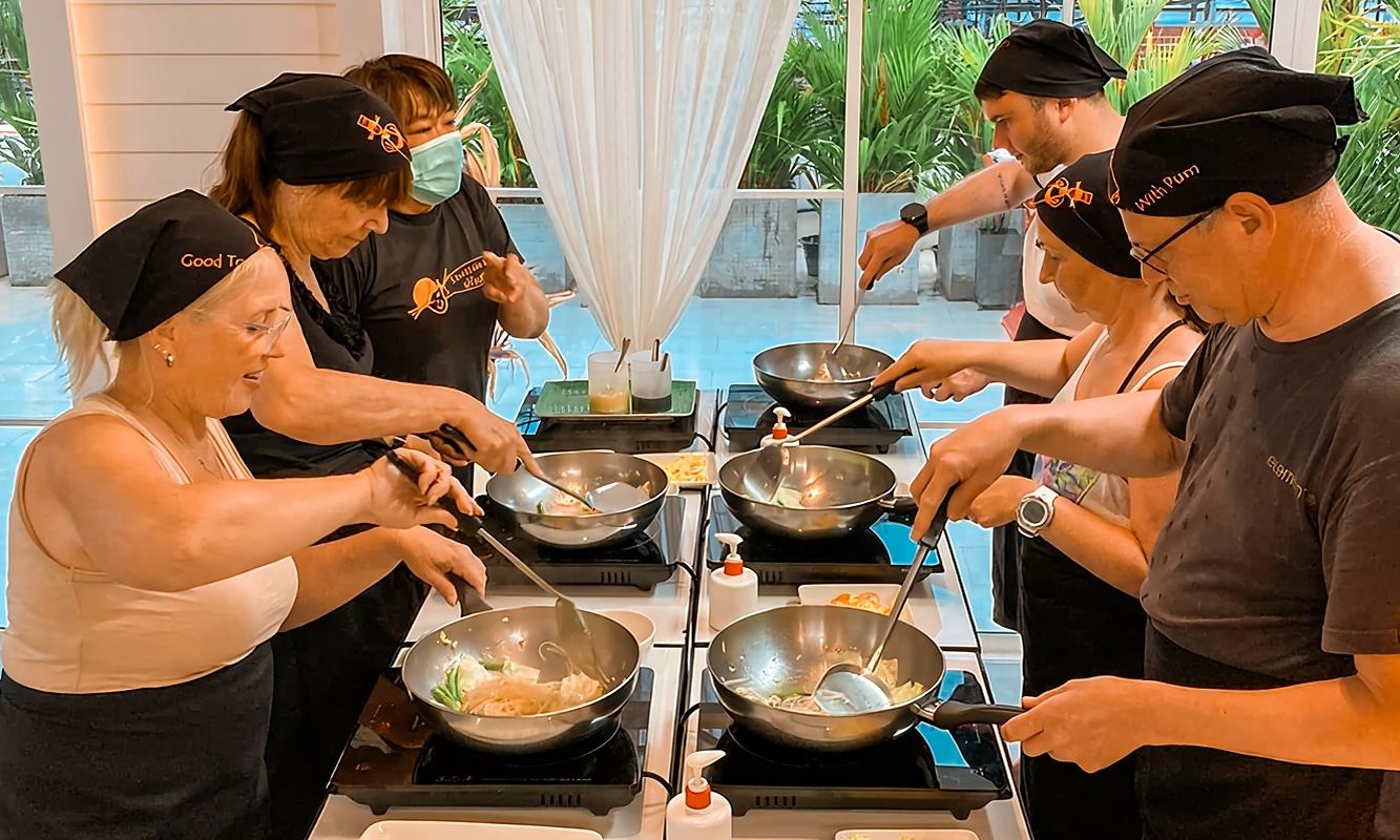 Phuket Pum Thai Restaurant & Cooking School - Patong Thai Cuisine Cooking Workshop Experience at Patong Beach