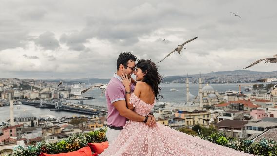 Rooftop photography on the most beautiful rooftop in Istanbul