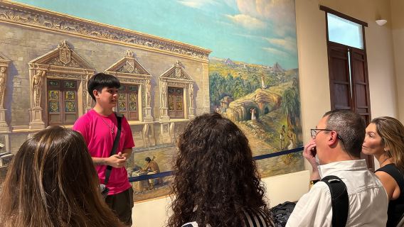 Walking Tour Across the Historic Center in Merida